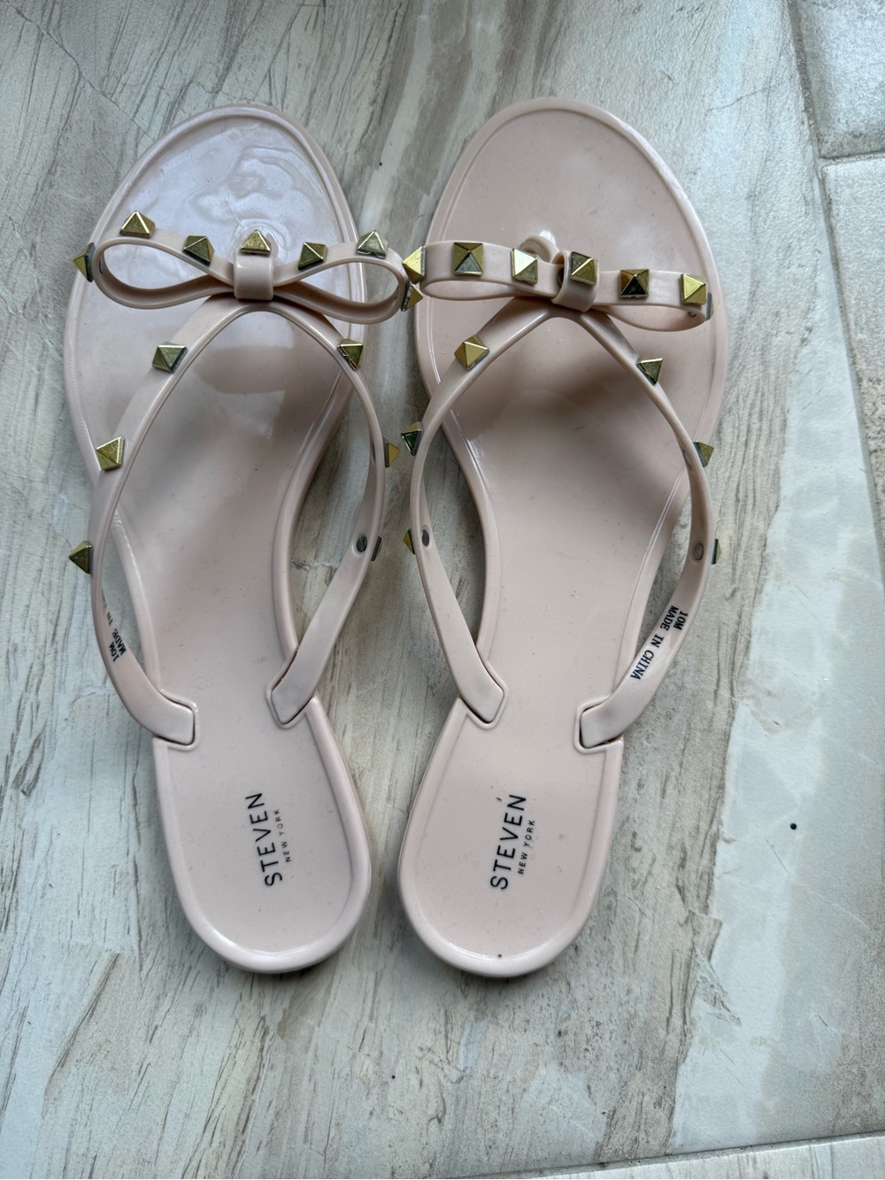 Steven New York Tan Jelly Bow Sandals with Gold Studs